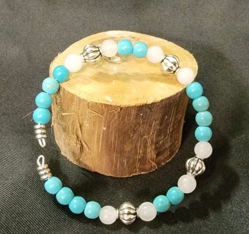 Image de Bracelet en pierres naturelles (composition en description)